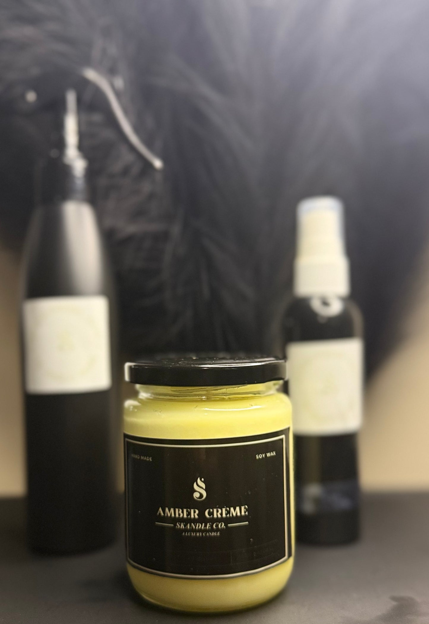 Amber Crème Luxury Candle – Indulgent Crème Brûlée-Inspired Scent for a Warm, Cozy Ambiance