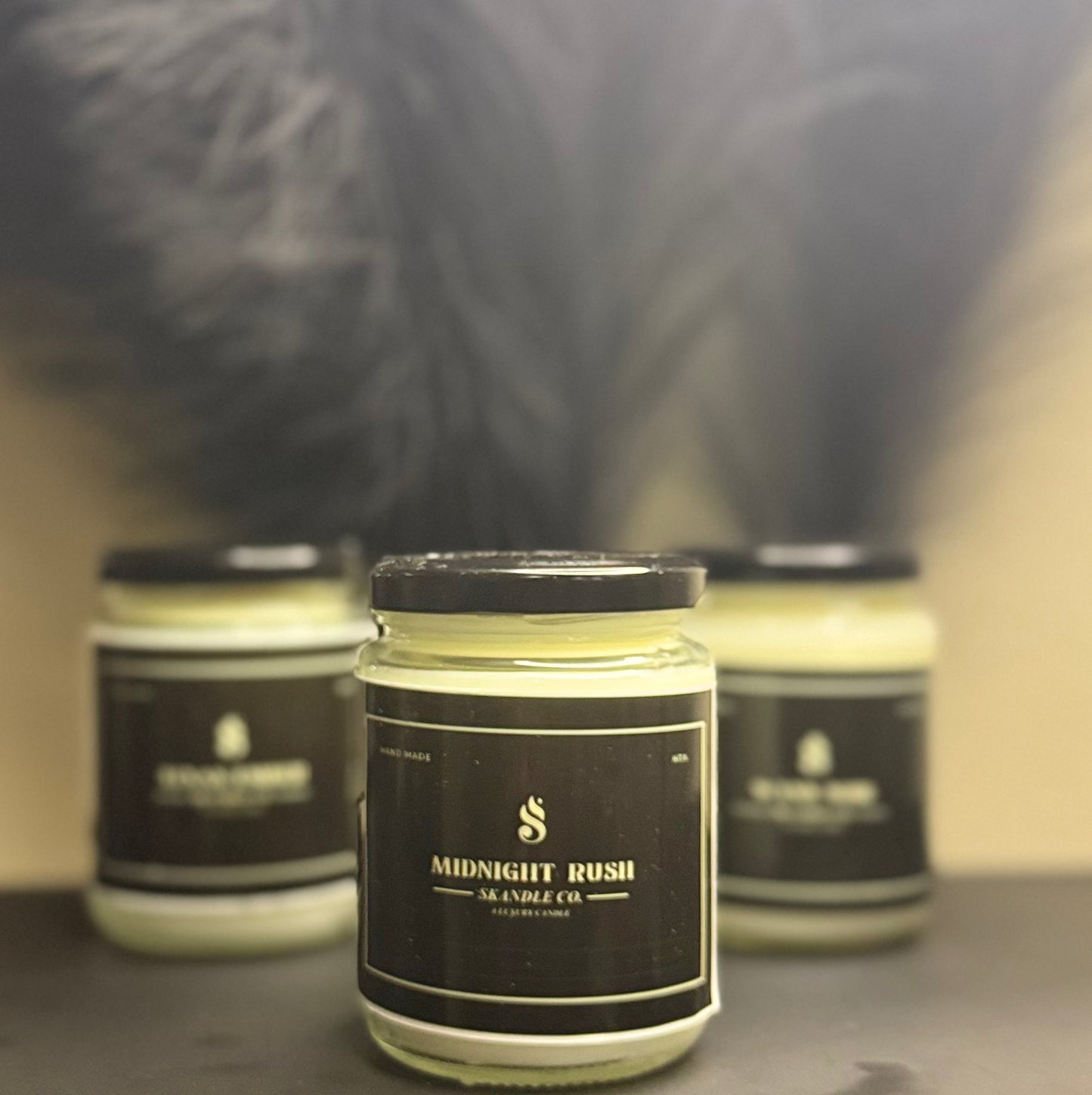 Midnight Rush Luxury Candle – Bold & Fresh Black Ice-Inspired Aroma for an Invigorating Atmosphere